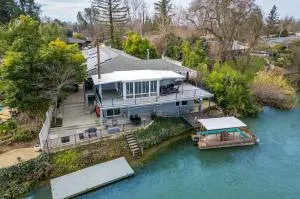 Lilys Sacramento River Retreat Anderson CA - Red Bluff