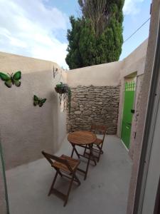 B&B / Chambres d'hotes Entre canal et garrigue : photos des chambres