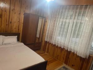 UZUNGÖL Nehir kenarında Doğa içinde merkezi 3 yatak odalı Büyük SUİTE Daire