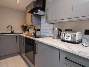 Apt 2 Hunters Quay