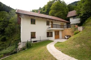 Olga & Ludvik country apartment