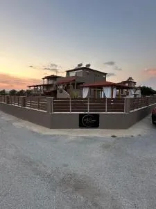 MiCasa Palace - Skála Alykís