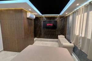 Suíte Gold Cinema 303