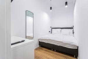 Deluxe4 Apartment with 2 ROOMS next to the Synagogue FREE AIR CONDITIONER, SAUNA