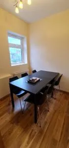 London Luxury 3 bedroom large apartment, aircon, free parking, station 4 mins walk - 依尔福