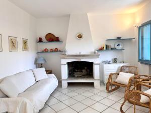 Blue shutters by the beach img42