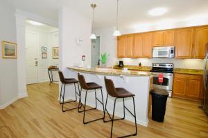 Vista Cay at Epic Universe - Luxury 4 bedroom Condo