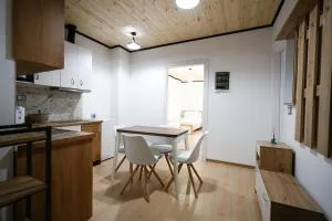 Ora Apartments - Saraqinishtë