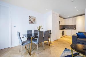 The Zurich Apartment, 6 beds, 15mins to Central London, 10mins Wembley stadium