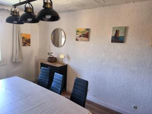 Maisons de vacances Maison chaleureuse a Ajaccio avec vue sur le jardin : photos des chambres