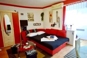 Apartment Red Sun 