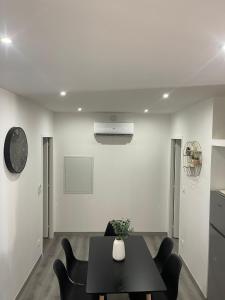 Appartements Charmant Appart clim 6 pers, Sorgues Vaucluse 2 : photos des chambres