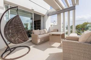 Luxury Beach Townhouse Retreat