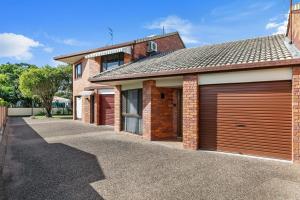 Seabatical on Cypress