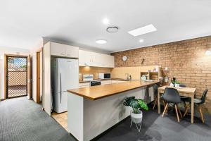 Seabatical on Cypress