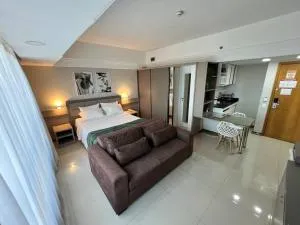 Flat Tropical Executive - vista praia, rio e cidade - Iranduba