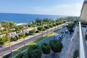 Limassol Molos Hawaii Royal - Front-line 2 bedroom