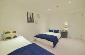 London Guest Room