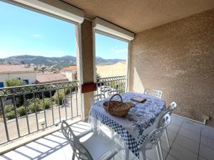Banyuls-sur-Mer: Appartement T2 avec Loggia, Parking Privé - FR-1-309-39