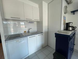Banyuls-sur-Mer: Appartement T2 avec Loggia, Parking Privé - FR-1-309-39