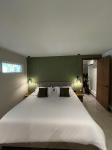 De la cruz Studio Apartments