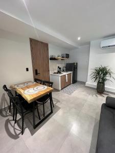 De la cruz Studio Apartments