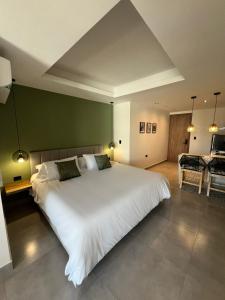 De la cruz Studio Apartments