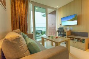 Sea View Beach Bar 5 Dinning Beach Front F4 c114