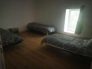 Maisons de vacances Maison 120 m2 sur une propriete : photos des chambres