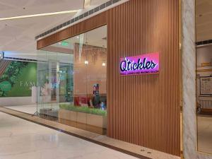 1BR Condotel with Balcony at FAME Residences #FM02