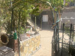Stefanias house