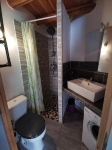 Maisons de vacances Les Gites sous l' Olivier en Camargue : photos des chambres