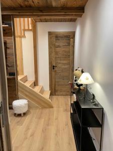 Chalets Un Ecrin de Serenite Face aux Montagne chalet nathalya : photos des chambres