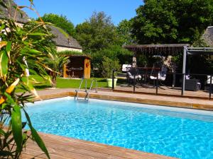Maisons d'hotes La maison de Gilbert Jacuzzi Piscine chauffee : photos des chambres