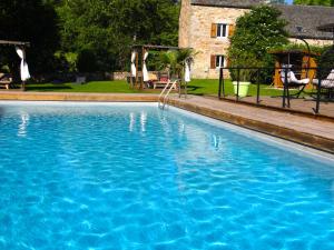 Maisons d'hotes La maison de Gilbert Jacuzzi Piscine chauffee : photos des chambres