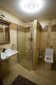 Statek DĚRAVÁ BOTA