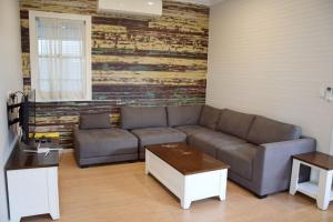 Rockleigh - Bring your own linen.