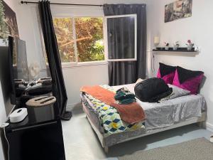 studio pour deux face a la tour Eiffel