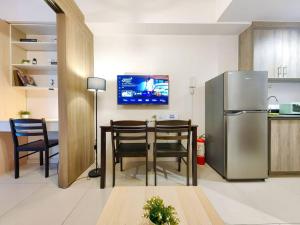 1BR Condotel with Balcony at FAME Residences #FM04