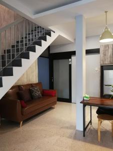 Check-Inn Guesthouse