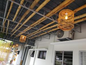 Check-Inn Guesthouse