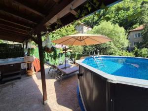 Къща за гости Бовъ