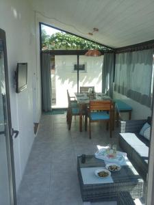 Maisons de vacances les bleuets : photos des chambres