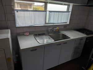 private rooms in togo beach and park side house