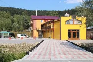 Садиба Леонтія - Mrazhnitsa