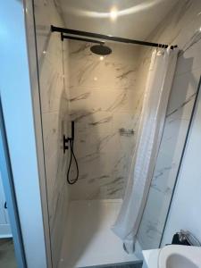 Teddington Little Gem