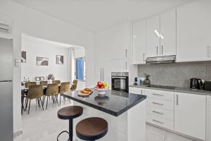 Adamante Luxury Villa by Nomads