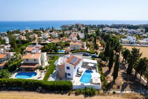 Adamante Luxury Villa by Nomads