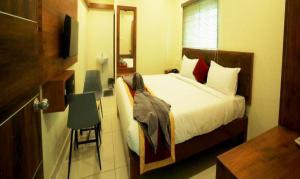 FabExpress ROI Inn