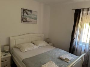 Fis~her~man`s Apartment